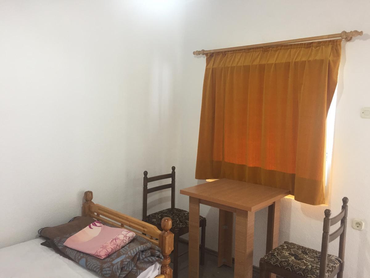 Kitka Hostel - Guest House Vratnica Dış mekan fotoğraf